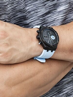 Maurice lacroix AI6038-DLB01-330-4