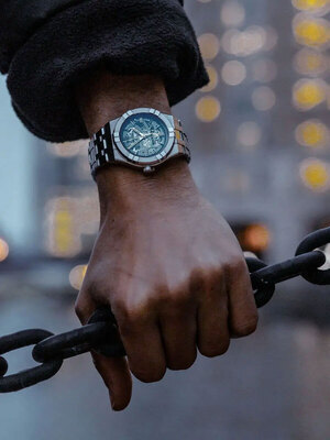 Maurice lacroix AI6007-SS002-030-1