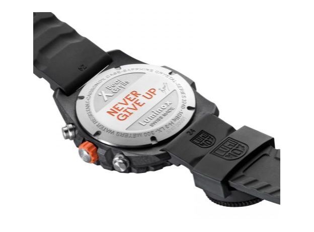 Luminox XB.3745