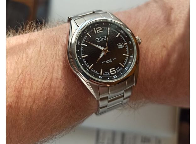 Casio EF-121D-1AVEG