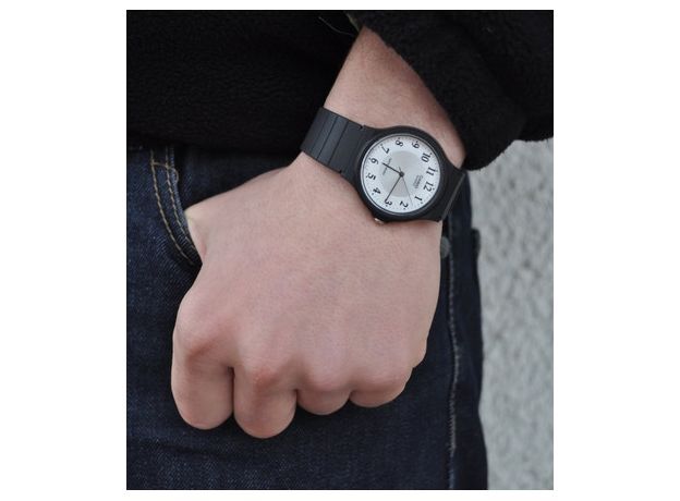 Casio MQ-24-7B2LEF