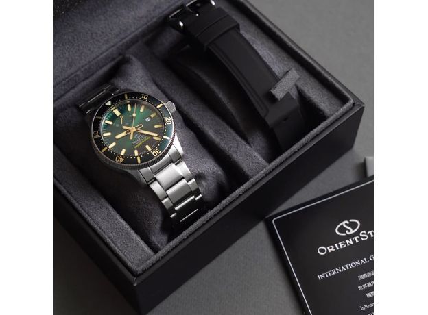 Orient RE-AU0307E00B