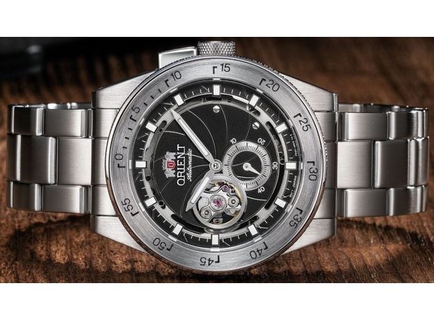 Orient RA-AR0201B10B