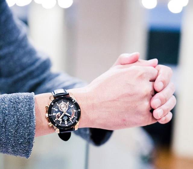 Casio EFR-559BGL-1A