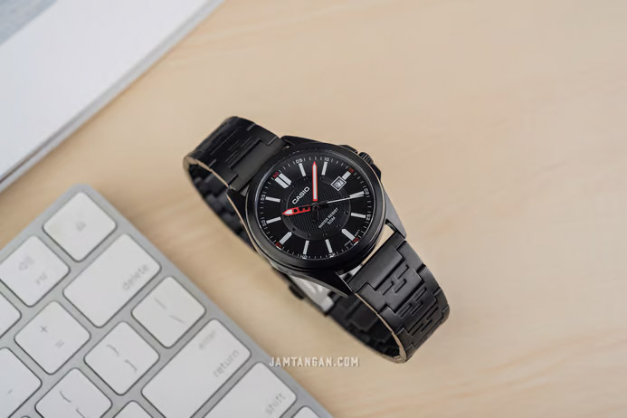 Casio MTP-E700B-1E