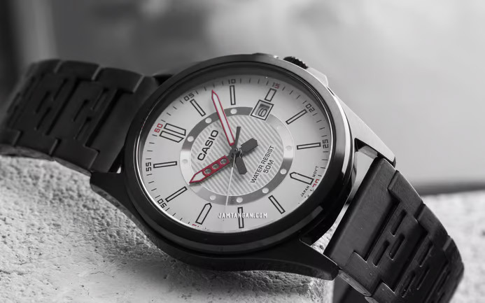Casio MTP-E700B-7E