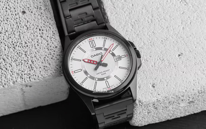 Casio MTP-E700B-7E