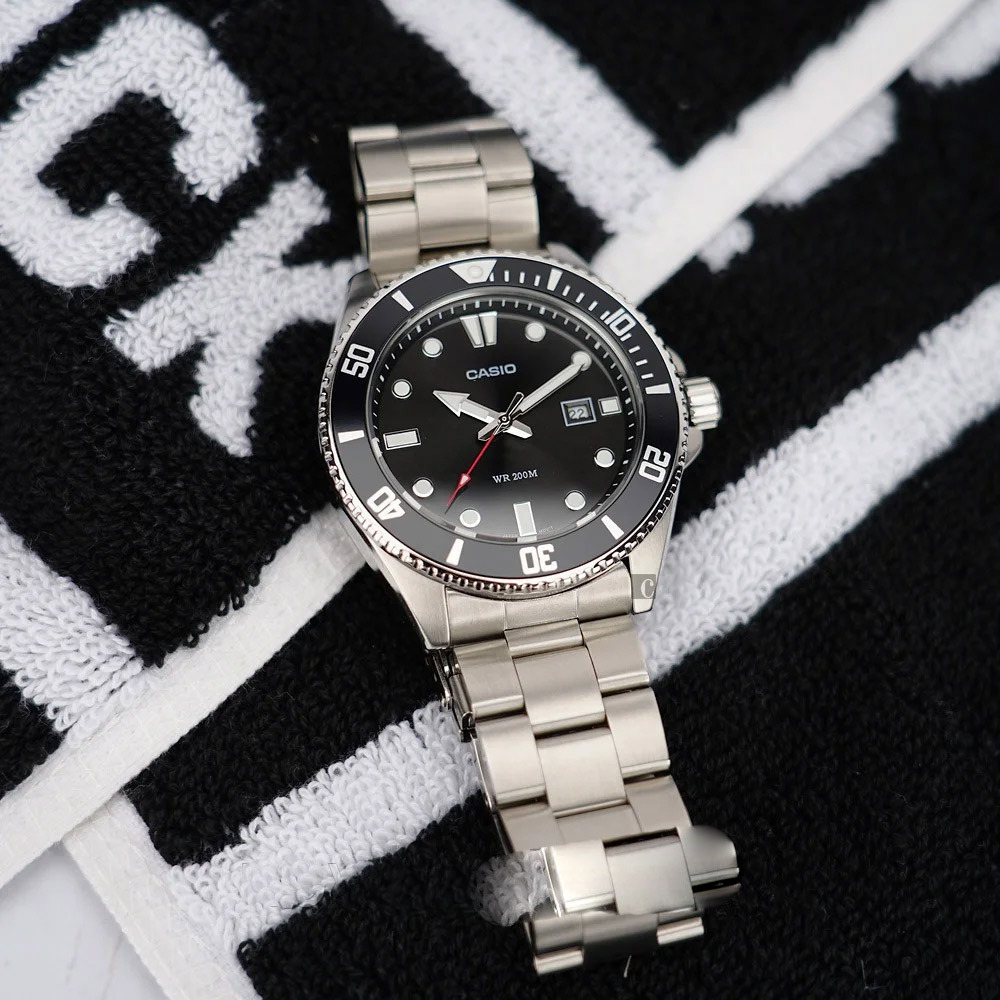 Casio MDV-107D-1A1
