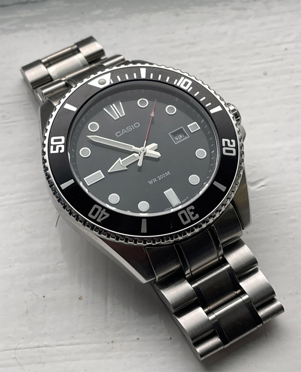 Casio MDV-107D-1A1