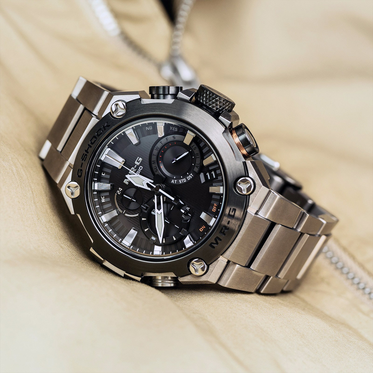 Casio MRG-B2000D-1A