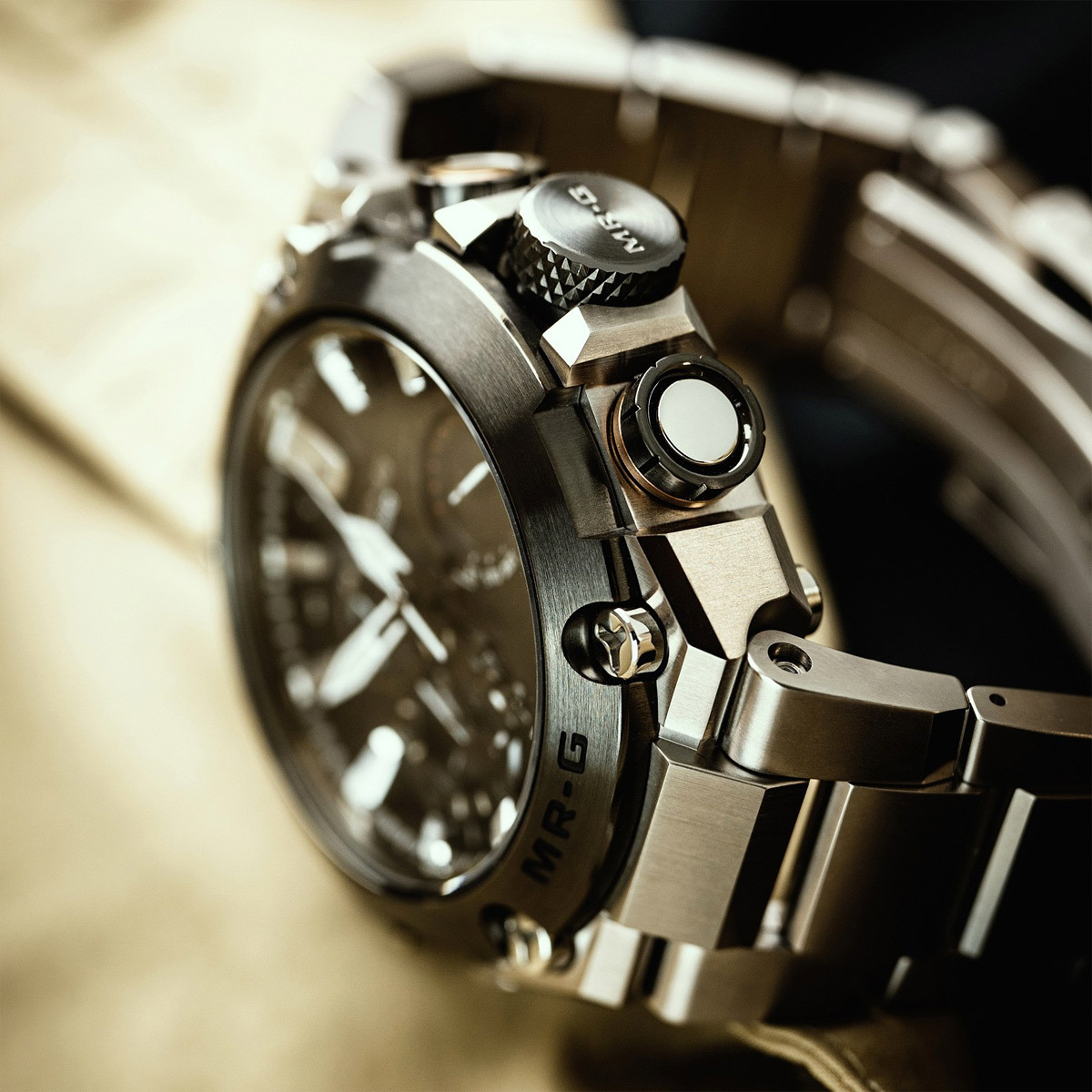 Casio MRG-B2000D-1A