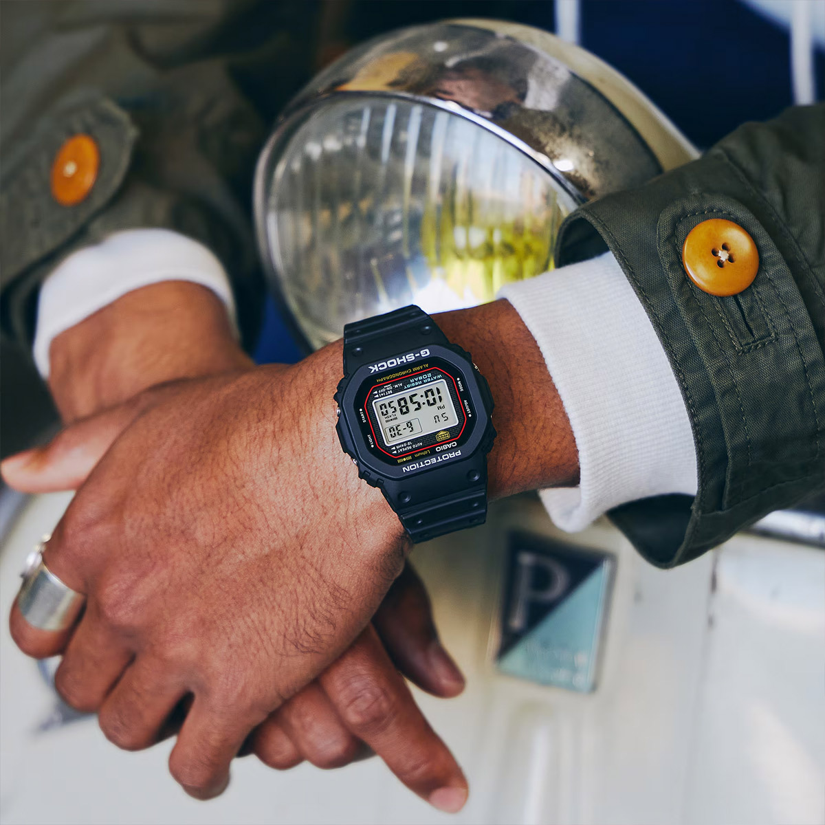 Casio DW-5000R-1A