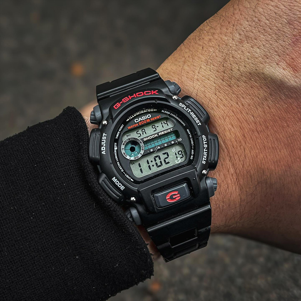 Casio DW-9052-1V
