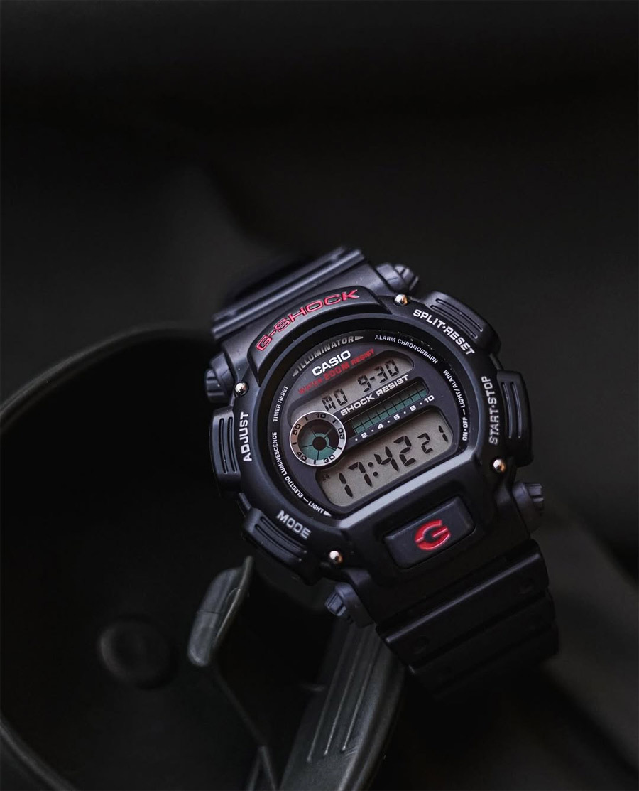 Casio DW-9052-1V