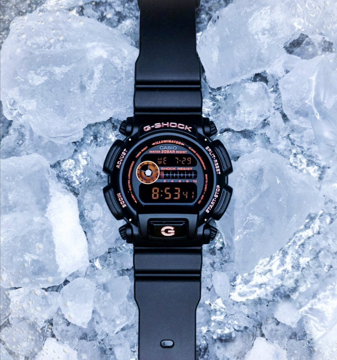 Casio DW-9052GBX-1A4
