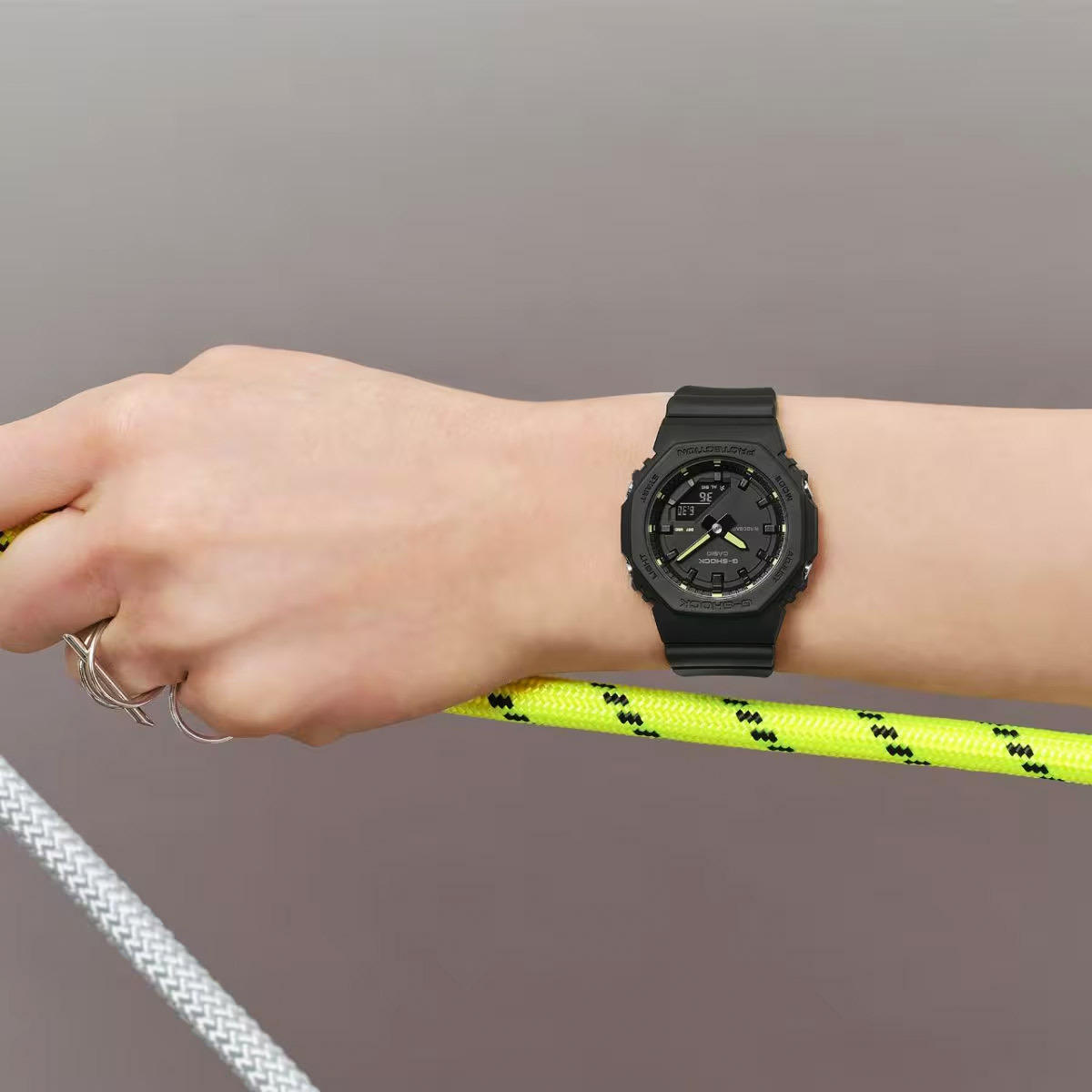 Casio GMA-P2100SA-1A2