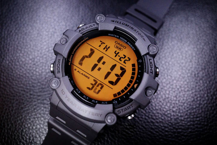 Casio AE-1500WHC-8A