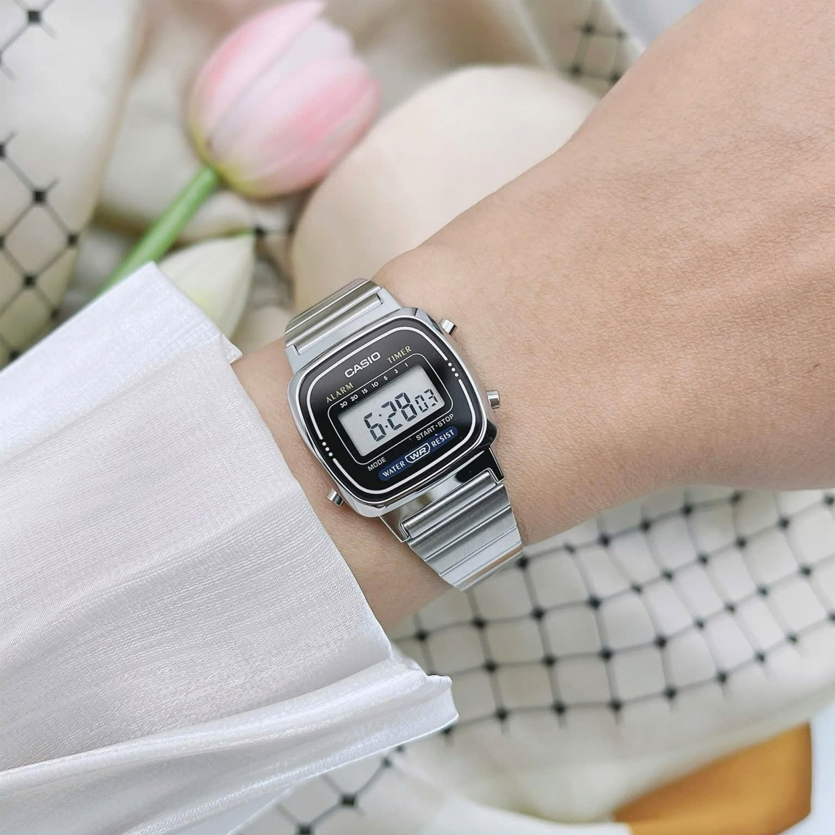 Casio LA670WA-1E