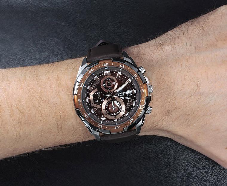 Casio EFR-539L-5A