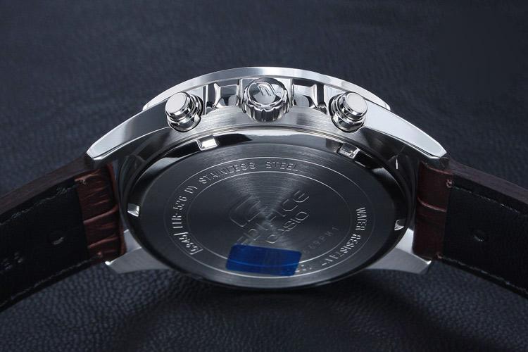 Casio EFR-526L-7A