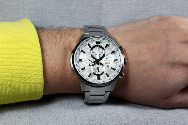 Casio EFR-303D-7A
